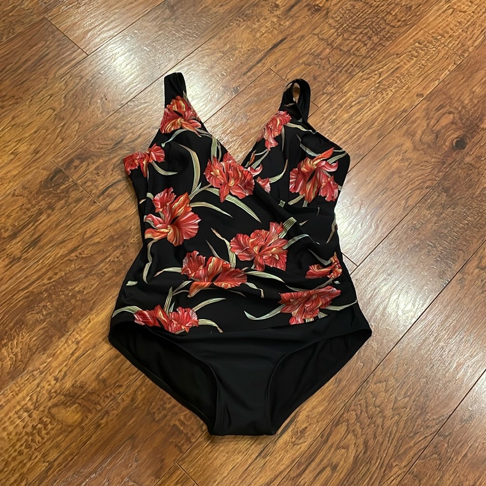 Swim Solutions Tummy Control Support Waist Reduction Ruched Floral Swimsuit 18